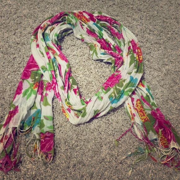 Lord and Taylor Scarf