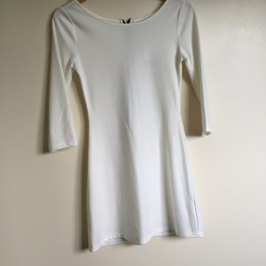 ⚡️White 3/4 sleeve Body Con Dress