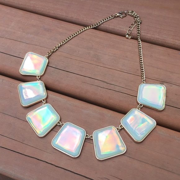 Jewelry - ⬇️ Iridescent Square Tile Statement Necklace