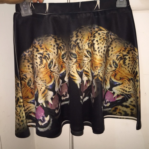 Tiger Skirt - Picture 1 of 1