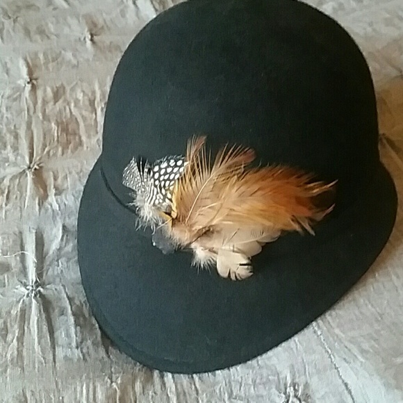 Felt feathered cloche
