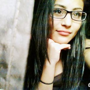 Meet your Posher, Brenda