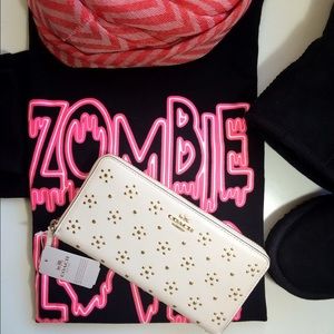 All Over Stud Wallet Calf Leather