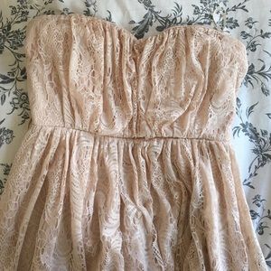 Strapless short lace dress