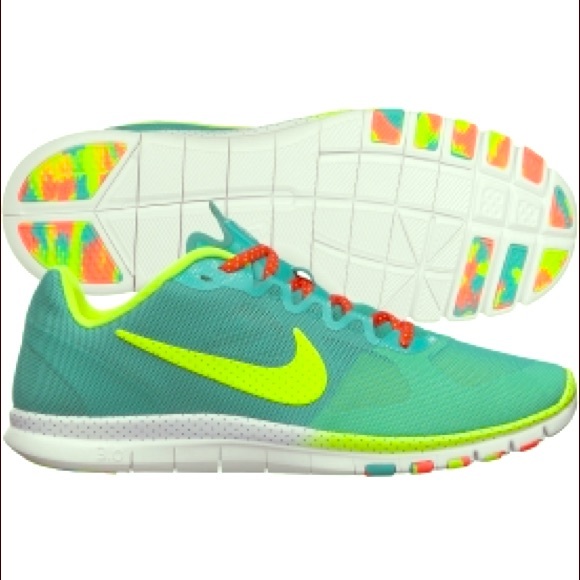 Nike Advantage Size 8 Running Shoe