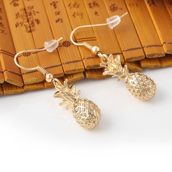 Pineapple Earrings - Picture 2 of 3