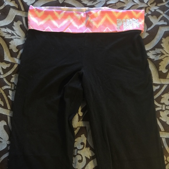 Vs pink yogas