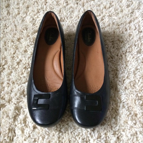 Clarks Black Leather Flats sz. 8