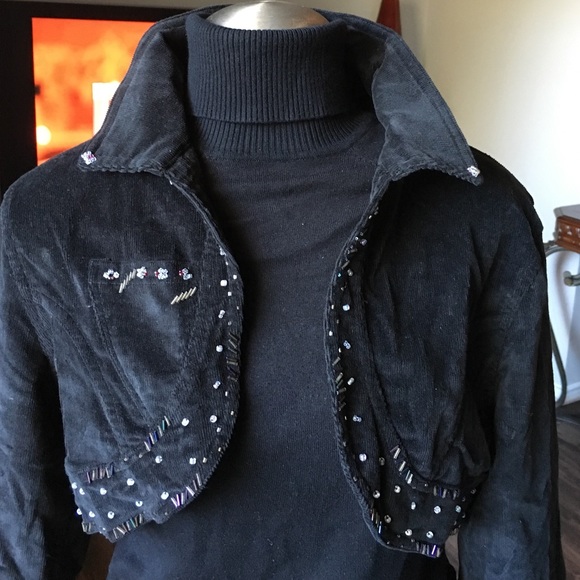 ✨Black Bolero corduroy jacket beads detailed💕