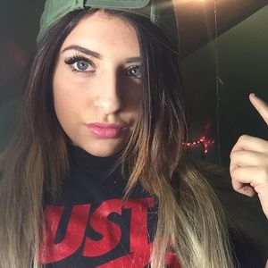 Meet your Posher, Jocelyn