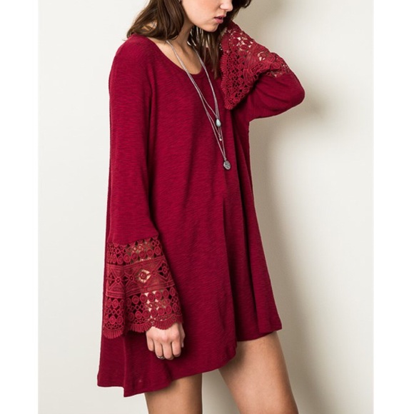 LASTPIECESALE Bell Lace Sleeved Tunic Top - Picture 3 of 4