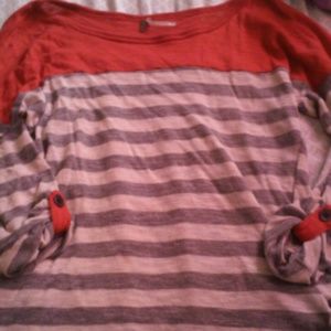 3 quarter shirt grey white striped
