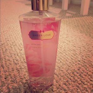 Sheer love VS body spray