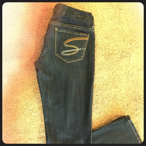NWOT Rare Style Seven7 dark rhinestone jeans