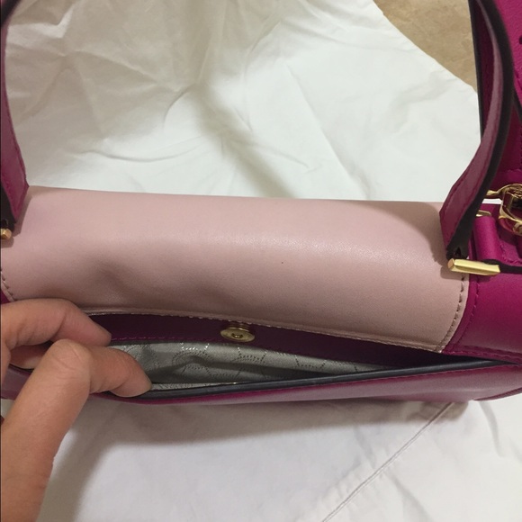 MICHAEL Michael Kors Leather Messenger Bag - Picture 5 of 5