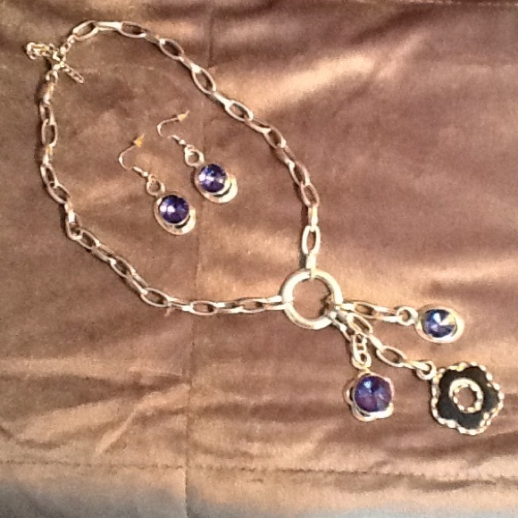 Sapphire Blue drop pendant Set
