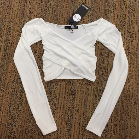 Cream Boohoo Freya wrap crop top XS