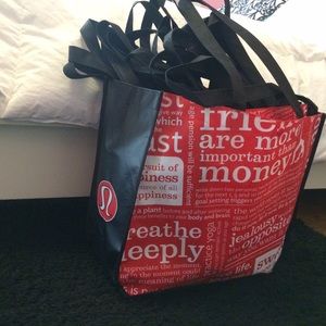 •ON HOLD•16 Lululemon Workout/ Lunch Bags