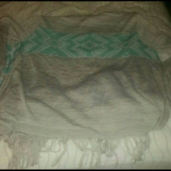 Gray cardigan - Picture 2 of 2