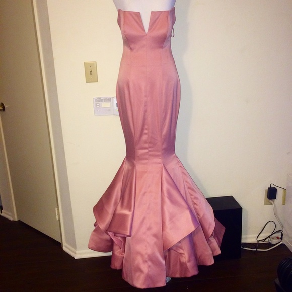 Stunning Strapless Pink Mermaid Gown with Ruffles - Picture 3 of 4
