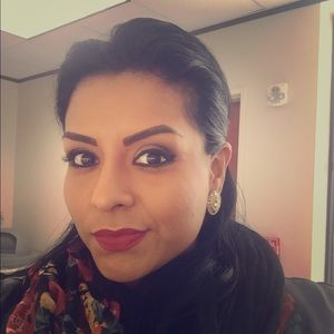 Meet your Posher, Aurora