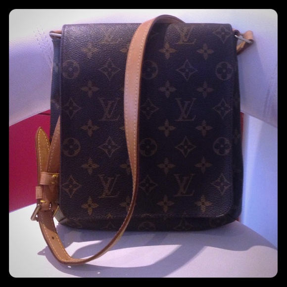 Louis Vuitton crossbody