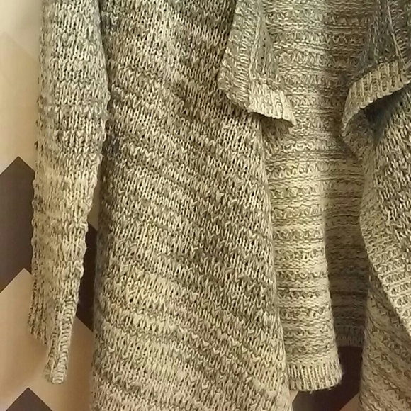 Cardigan - Picture 2 of 2