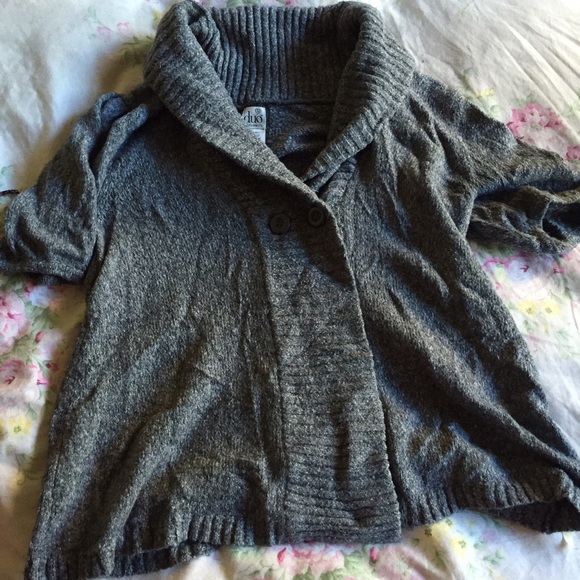 Marled knit short sleeve maternity sweater