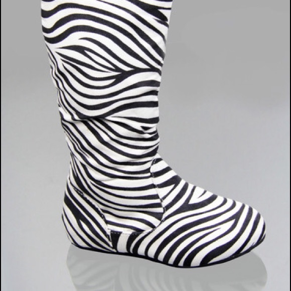 Toddler classic slouch suede flat boots - Picture 2 of 4