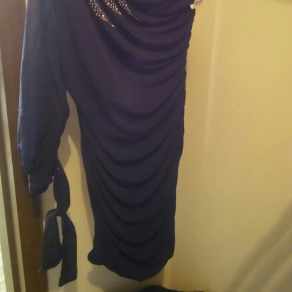 One Sleeved Dress - Picture 2 of 2