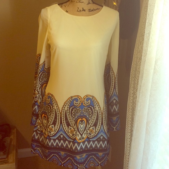 NWOT Belle sleeve mini dress