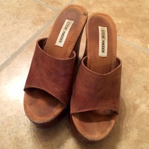 Steve Madden Shoes - Brown Steve Madden wedges