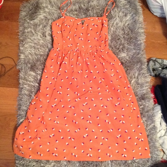 Cute peachy/orange dress