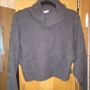 Tobi cowl neck cropped sweater sz M