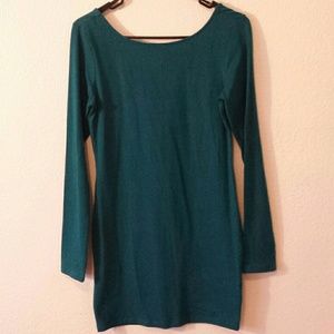 Long sleeved short dress