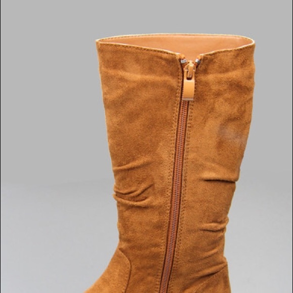 Kids classic slouch suede flat girls boots - Picture 2 of 4