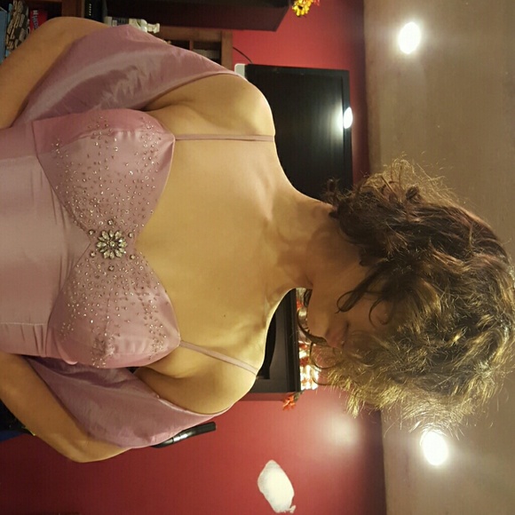 Prom dresses - Picture 2 of 2