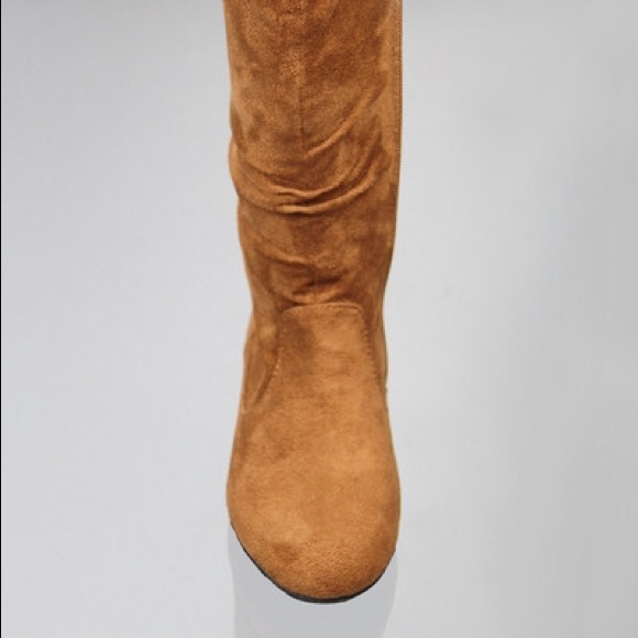 Kids classic slouch suede flat girls boots - Picture 3 of 4