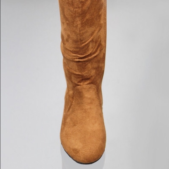 Kids classic slouch suede flat girls boots - Picture 2 of 4