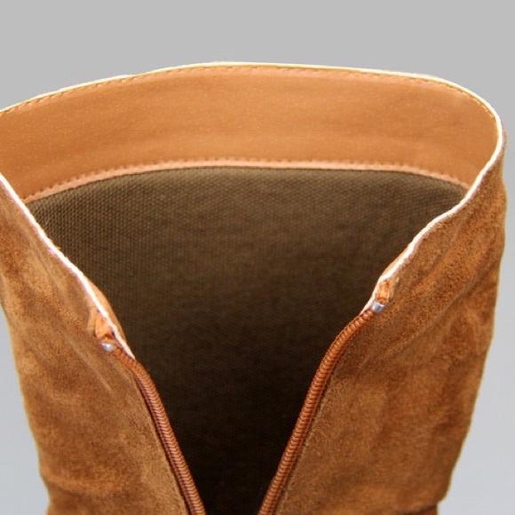 Kids classic slouch suede flat girls boots - Picture 3 of 4