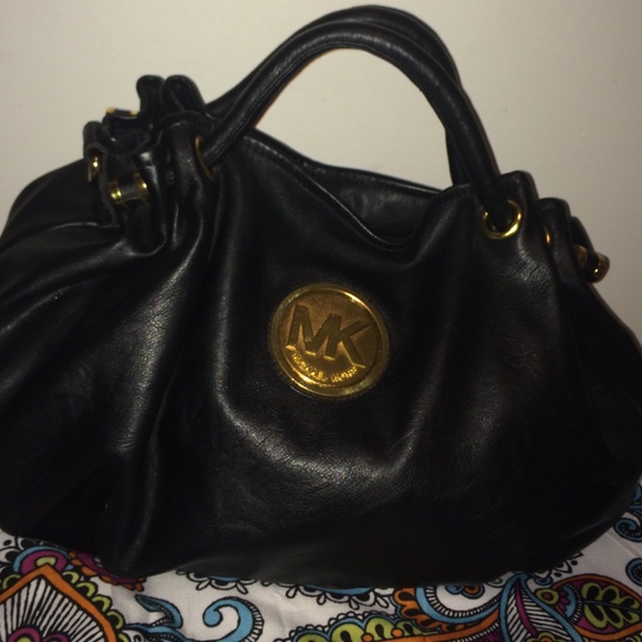 LARGE MK PURSE 😍👜