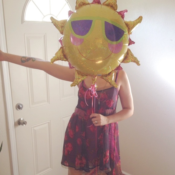 Meet your Posher, Stephanie - Picture 3 of 4