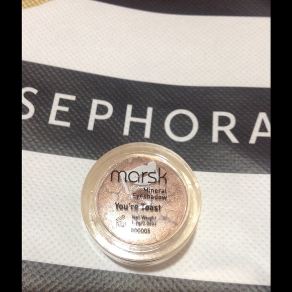 Brand new mineral eyeshadow excellent product - Picture 2 of 3