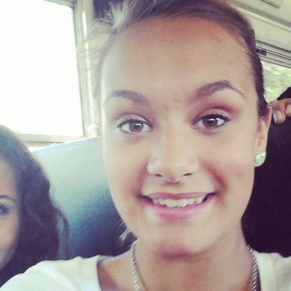 Meet your Posher, Mikayla - Picture 1 of 1