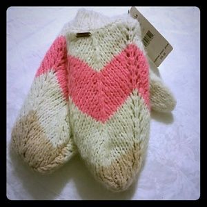 Free People Wool Knit Chevron Mittens Cream Tan Pink One Size