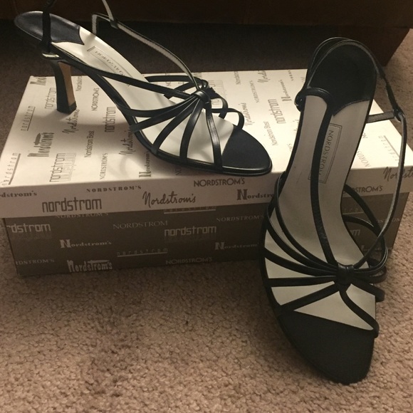 Cute navy strapy sandals