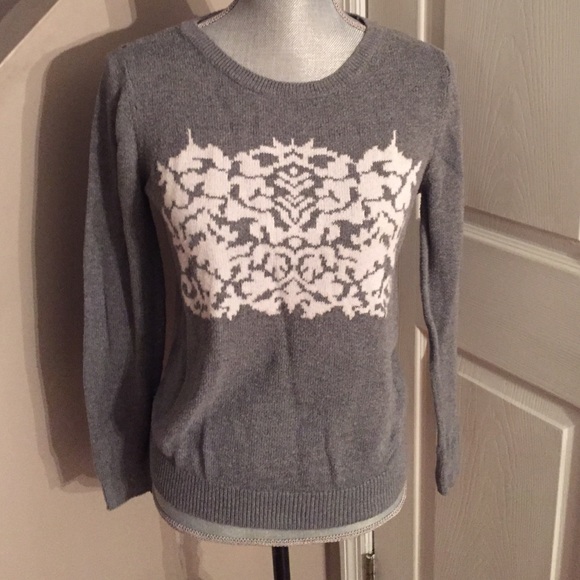 Ann Taylor Sweaters - Ann Taylor sweater ❗️FINAL PRICE❗️