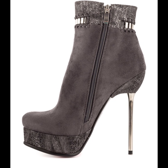 BNIB "Very Nice" Ankle High Shootie - Picture 2 of 3