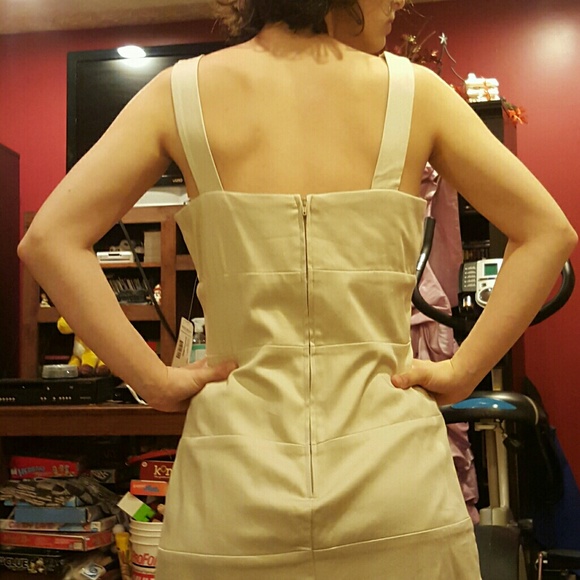 Dress - Picture 3 of 3