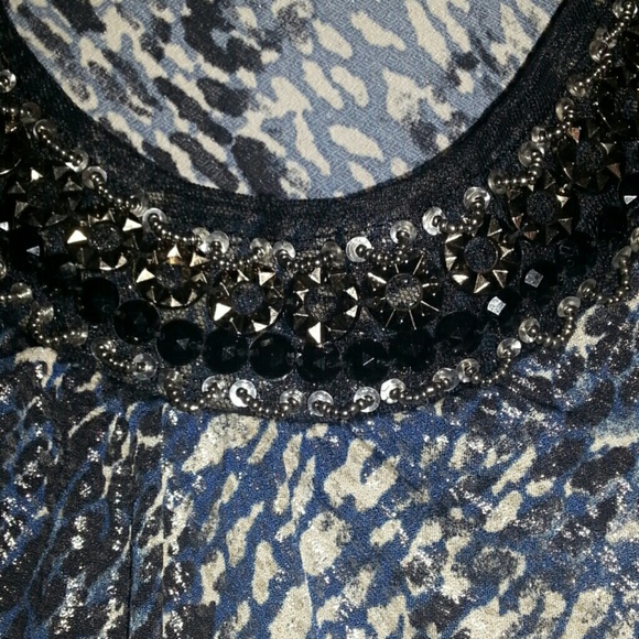 Top - Picture 3 of 4